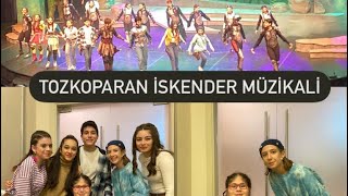Tozkoparan İskender Müzikaline Gittim Mavi Ay Ile Tanıştım