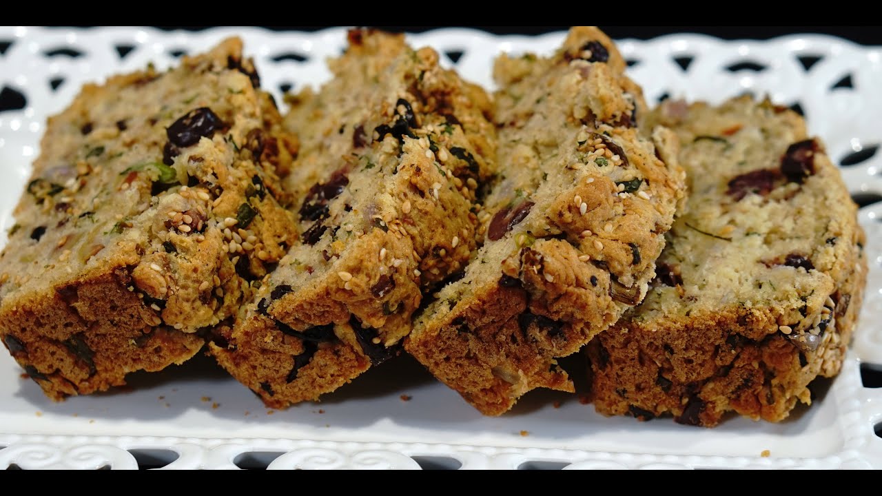 ελιόπιτα νηστίσιμη Κυπριακή απίθανη τύπου κέικ αρωματική μοσχοβολάει μεσόγειο olive pie CuzinaGias