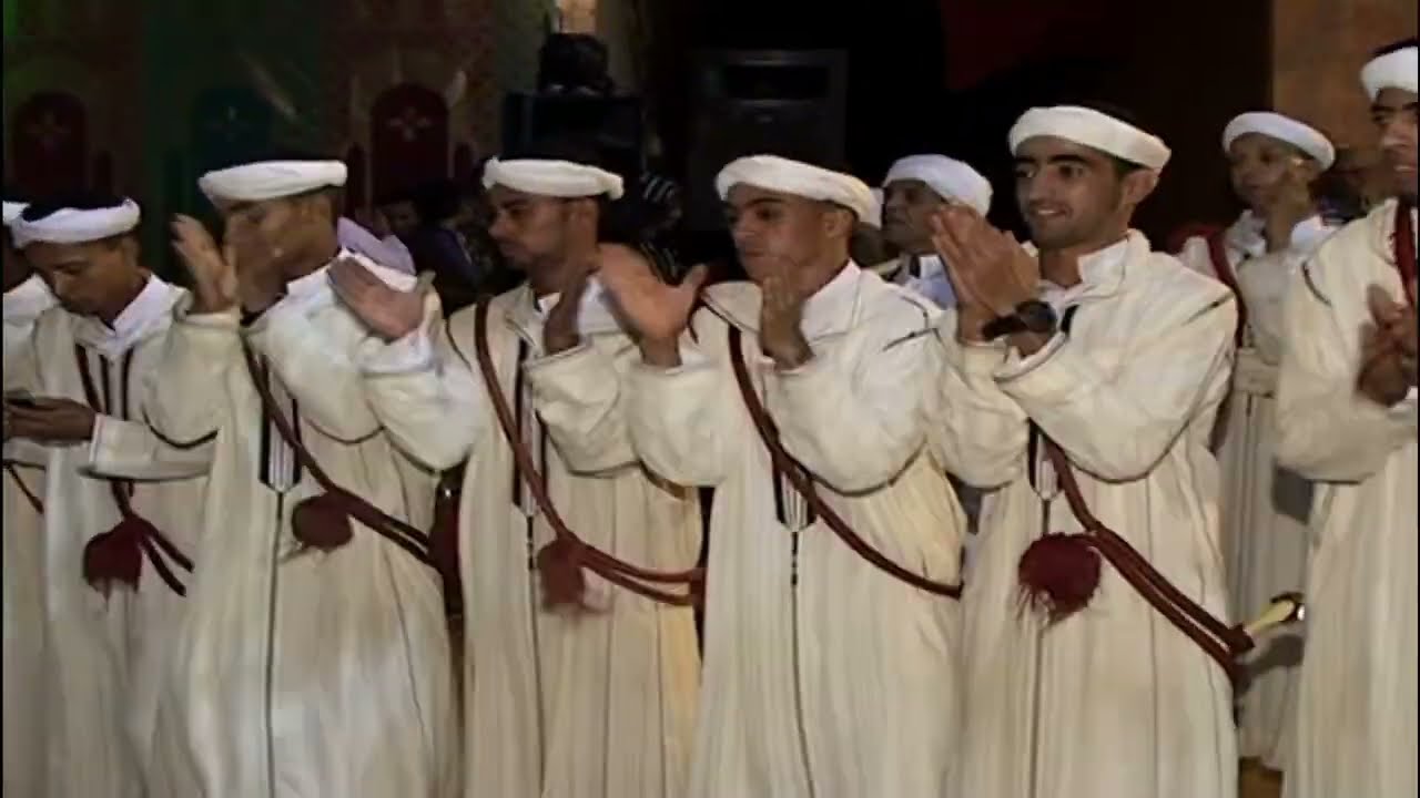 فرجة ممتعة مع ألمع نجوم عواد آيت بعمران برئاسة علي بوكناري بملتقى المهاجر بمنطقة المسيدرة .