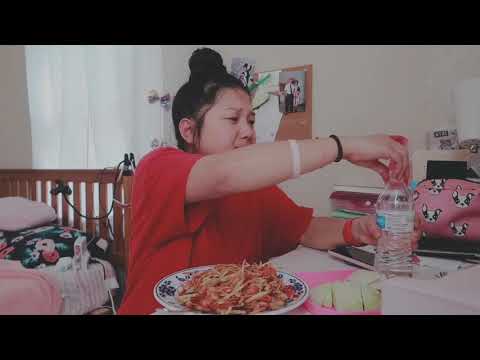 50 PEPPER PAPAYA SALAD CHALLENGE!
