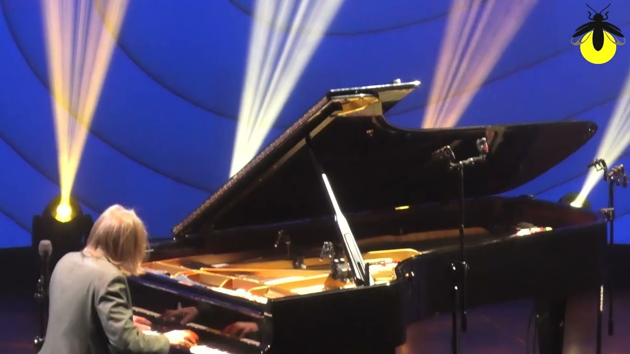 Leszek Możdżer w utworze 