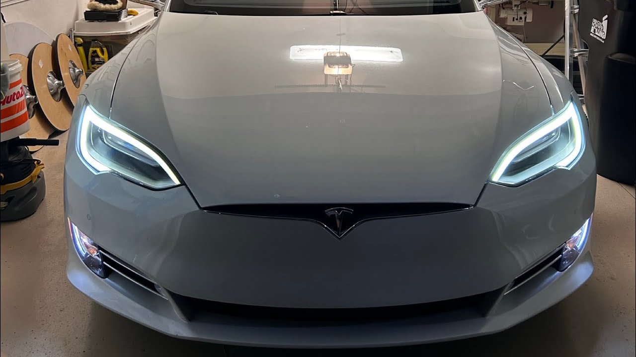 How to adjust headrest on a Tesla Model S YouTube