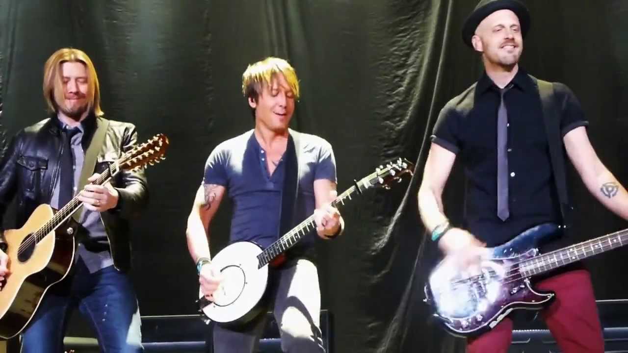 Keith Urban - Long Hot Summer - Grand Rapids, MI 1/9/14