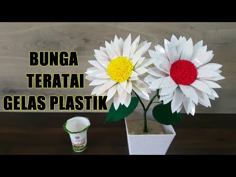 Ide Kreatif Kreasi Bunga Teratai dari Gelas Plastik Minuman