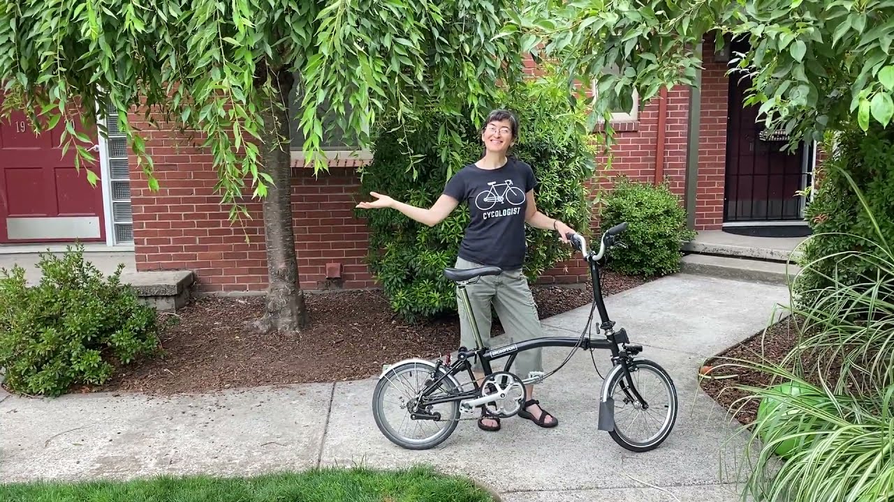 Maren Souders unfolds her Brompton folding bicycle YouTube