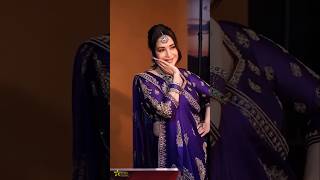 Madhuri Dixit left Bollywood handsome boy &amp; married Shriram Nene from America #shorts #youtubeshorts