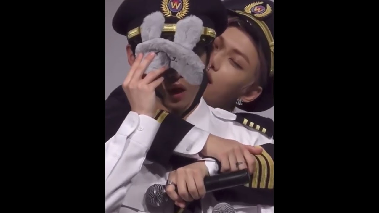 Felix is this type of boyfriend..😵💫🫢💞 #felix #straykids #skz #boyfriend #yongbok #leefelix