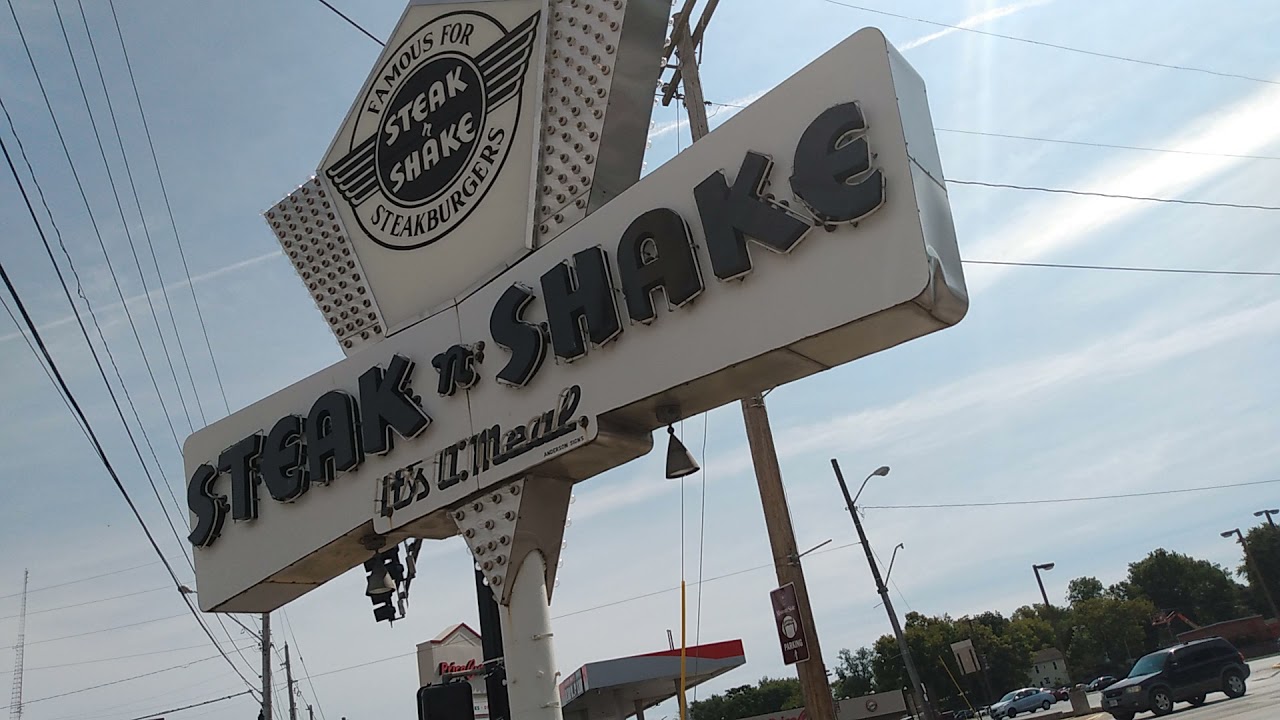 Classic Old Style Survivor Steak n Shake: Route 66 Springfield Missouri