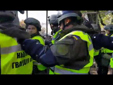 Батальон Донбас.Спальники.Палатки.Сопротивление Нацгвардии и полиции.