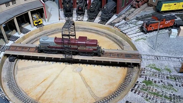 HO Scale turntable operation on The Sierra Valley and Harbor Junction Model Railroad