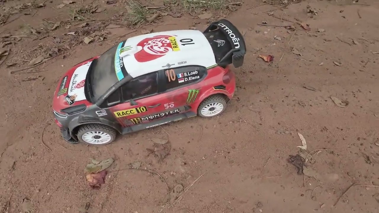 KM Citroen C3 Rally on Gravel drive 2