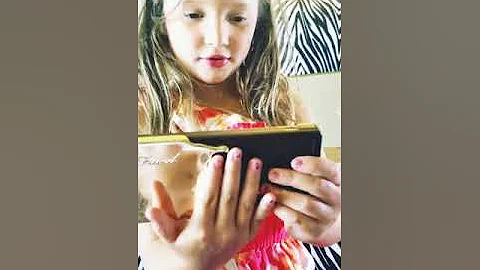 Makeup tutorial by Nevaeh Reid
