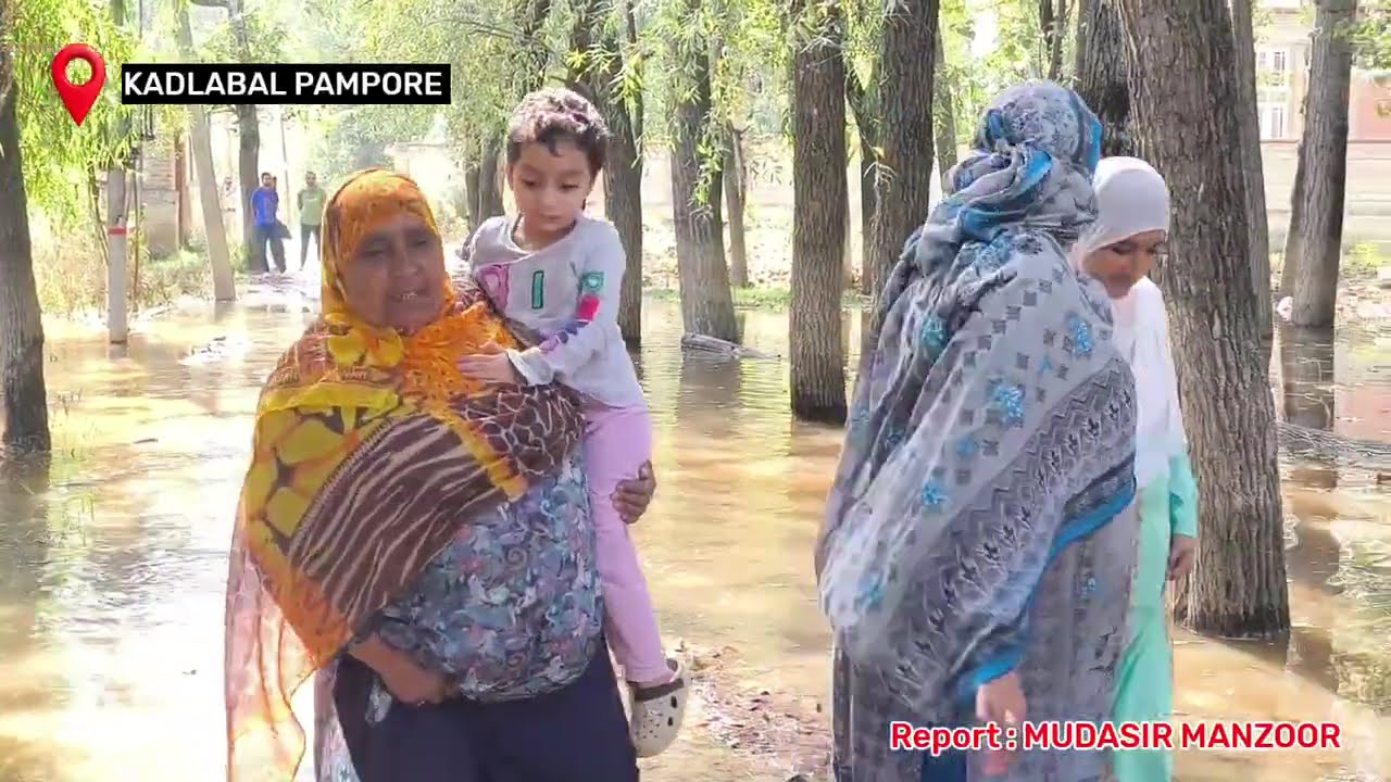 Residents of Dastgeer Colony Pulpar Kadlabal Pampore anguished over water logging since floods. 