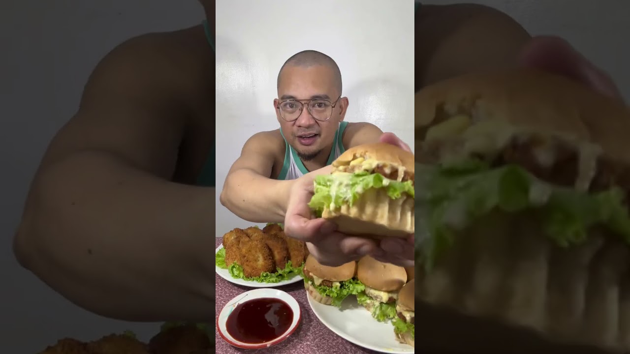 CHICKEN BURGER,NUGGETS AT MELON SHAKE