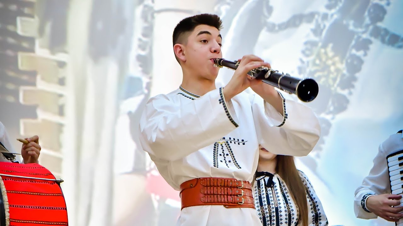 Iliuță de la Jina - Cântă taragotu'n Jina