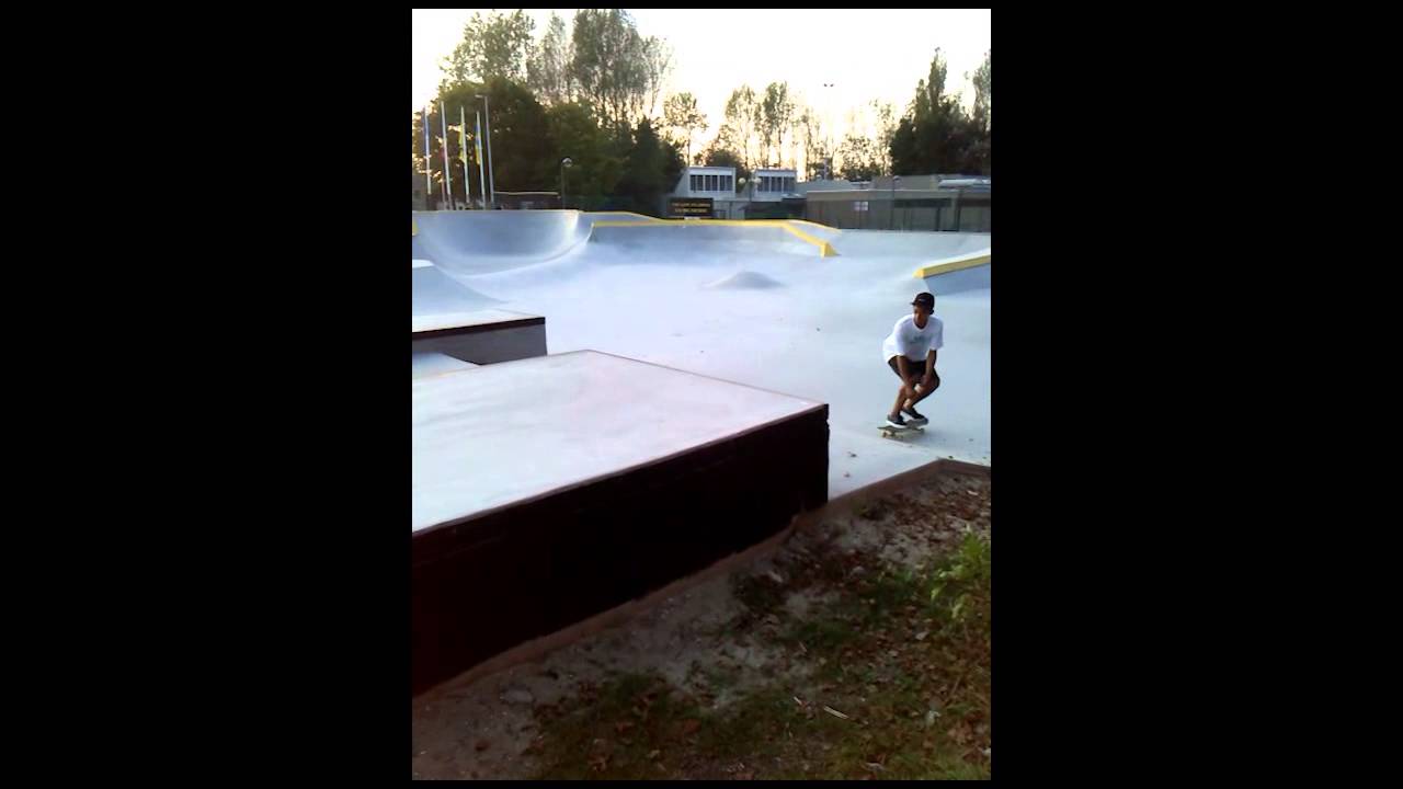 shake ya glasses, drop ya asses with Tshalaaaaa YouTube