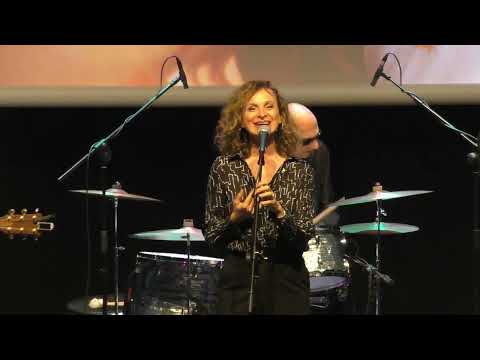 המלח שלי ישנן בנות חסקה שירו של צנחן הוא פשוט שריונר הוא לא כל כך חכם מחווה ליורם טהרלב 