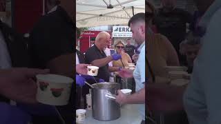 Osmangazi Belediyesinden Vatandaşa Aşure Ikramı In Şure