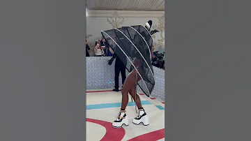 Janelle Monáe: The Legend & The Moment 👏🏾🔥😮‍💨 #Shorts #MetGala #MetGala2023 #JanelleMonáe