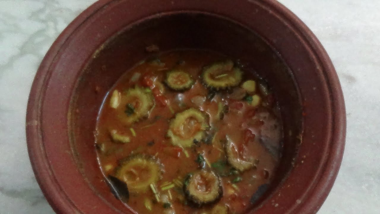 Pavakkai Puli kulambu Recipe in tamil/Bitter Gourd Kulambu Recipe/Pavakkai Recipes in tamil