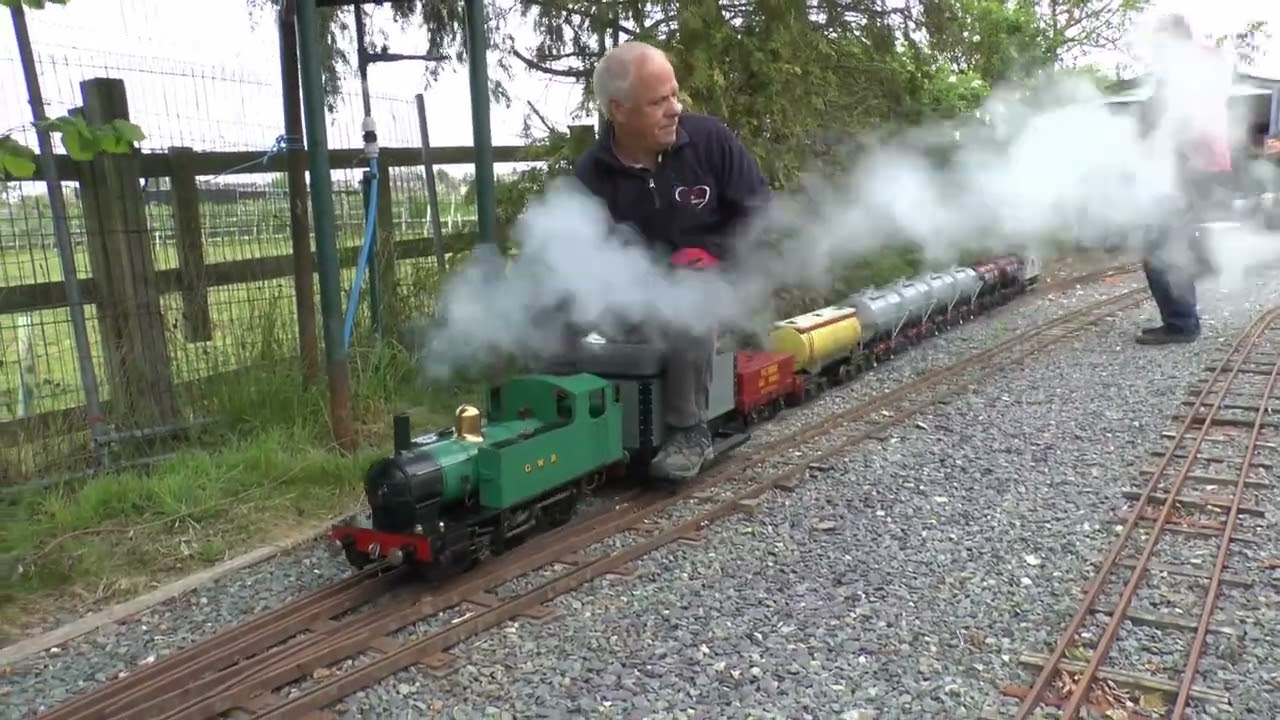 Melton Mowbray & D M E S   Wagon day   Ground level Whissendine . May 2025