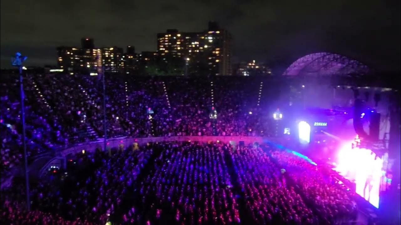 Kings of Leon Manhattan 🎙🎸🤘 YouTube