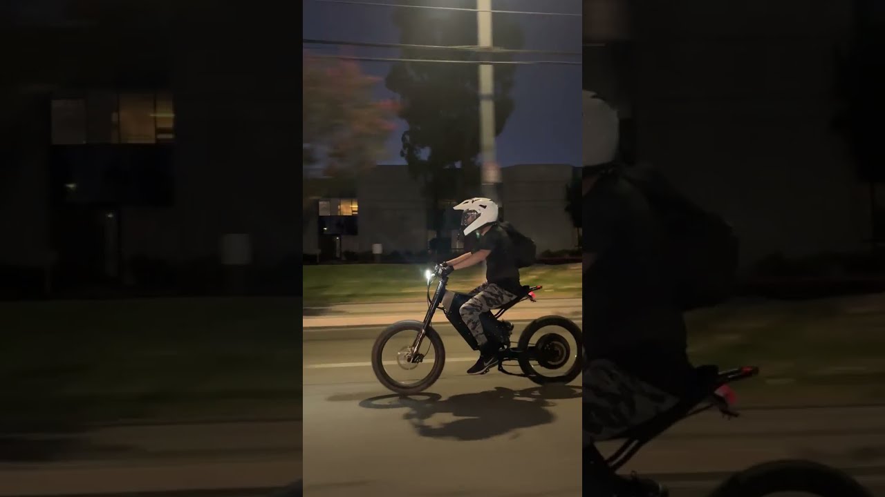 This Electric Bike Is Looking Clean Shorts