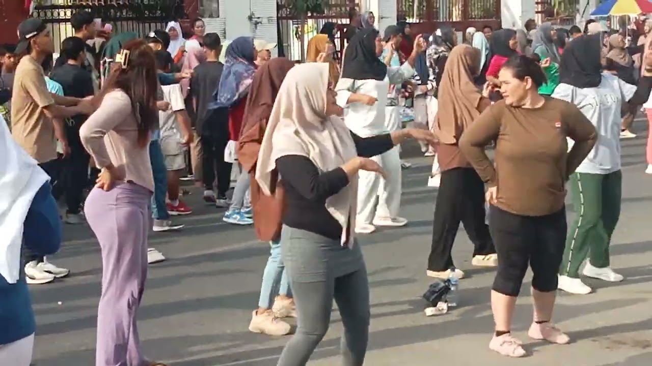 Joget bareng2 semua cewek2 