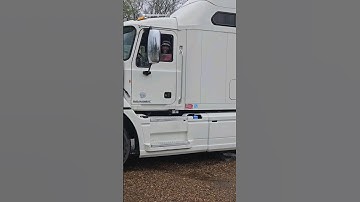 2 Macks & A Pete‼️ #logger #trucker #loggerlife #firewood #logginglife #trending #tree #loggingtruck