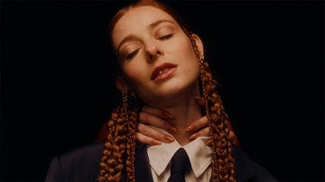 Eugénie - 4D (Official Music Video)