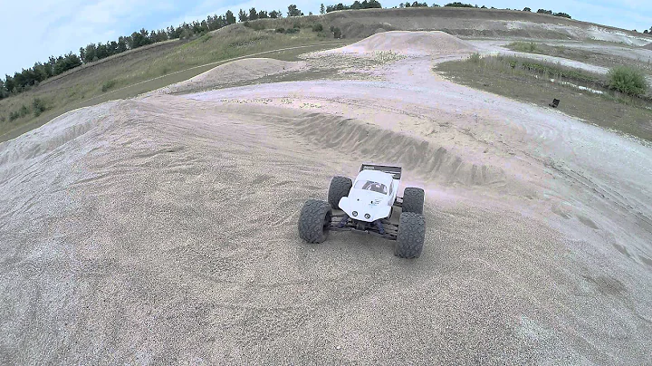 RC Monster Truck jumping