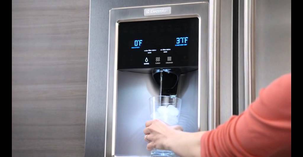 Electrolux 9" Tall Water / Ice Dispenser EW26SS75QS at