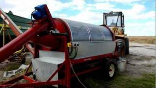 Farm King Grain Cleaner