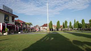 UPACARA PENURUNAN BENDERA MERAH PUTIH DALAM RANGKA PERINGATAN KEMERDEKAAN REPUBLIK INDONESIA KE 75