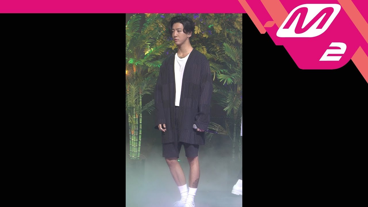 [MPD직캠] B.A.P 방용국 직캠 'Honeymoon' (B.A.P Bang Yong Guk FanCam) | @MCOUNTDOWN_2017.9.7のサムネイル