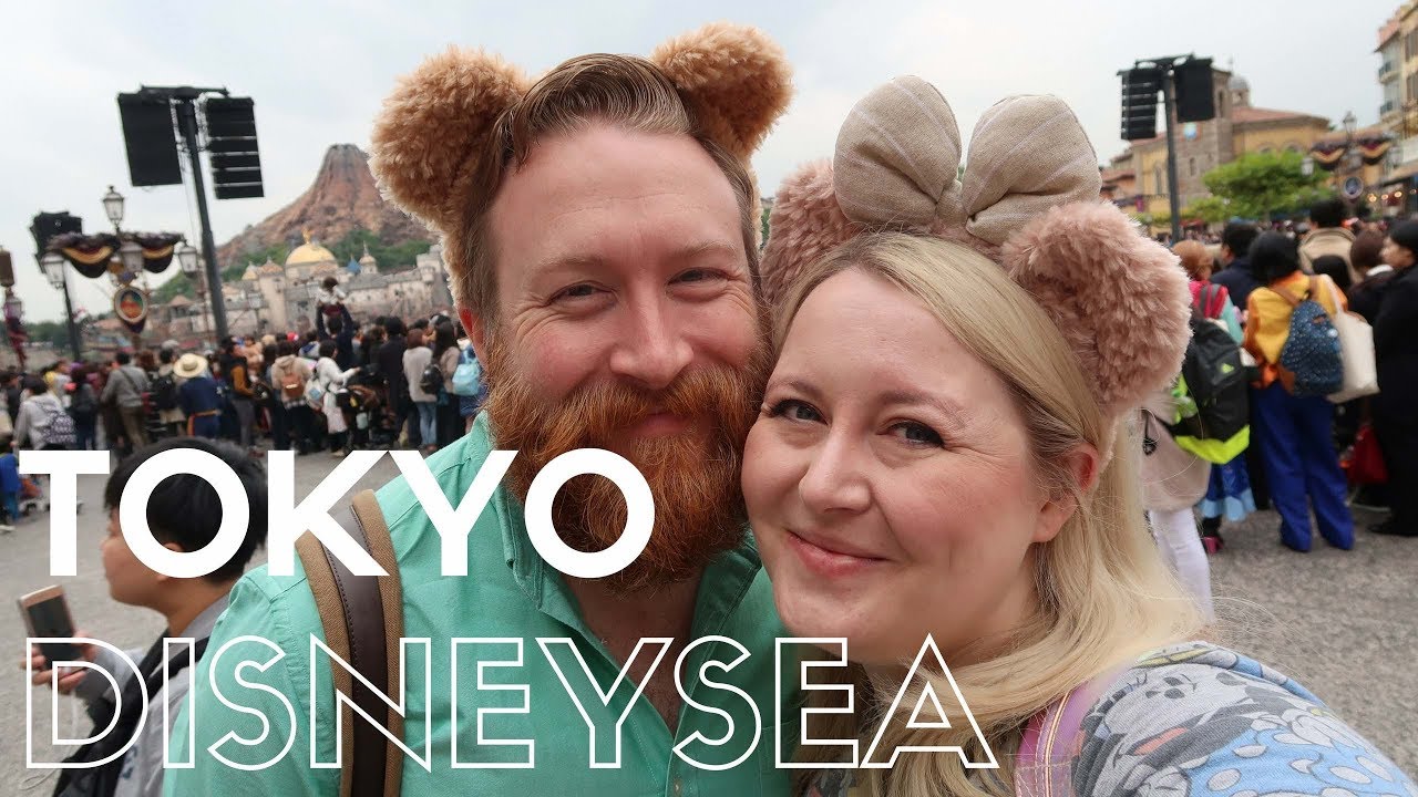 Snacking Around Tokyo DisneySea // NEVER WEARS BLACK beautycon