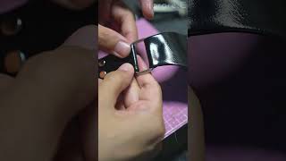 Stationary pin instead of leather craft pin.