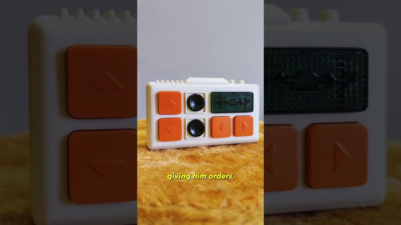 Having trouble with gift ideas? I gotchu. Chopper is here to save the day! Get it at shopdisney.asia