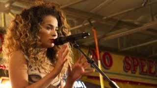 Ella Eyre - Alone Too (Live Stripped Back Version)