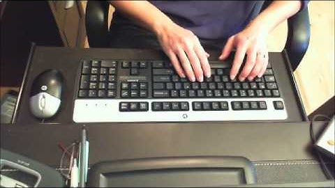 Dr. Denise Robinson demonstrates some basic JAWS commands in Word