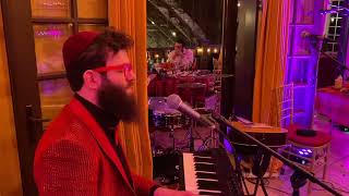 Kol Hanechalim - Naftali Kempeh Kol Hanechalim