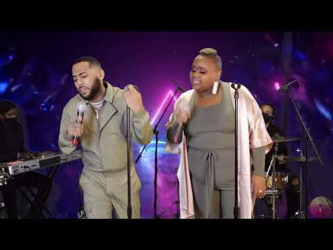 Live Performance of Famous feat. Julian King (Dedication to Jazmine Sullivan)