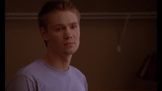 Lucas Scott is a Terrible Boyfriend