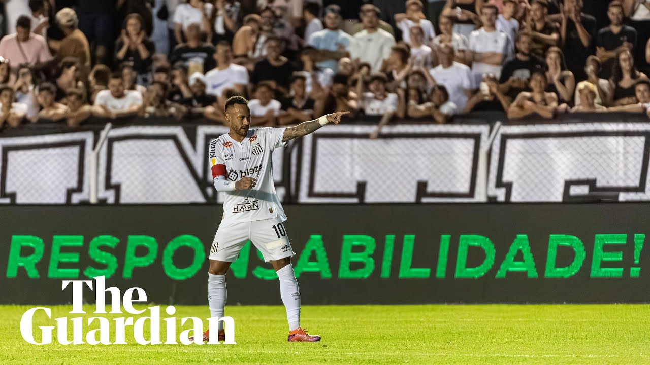 Neymar responds to jeering fans by scoring for Santos directly from corner