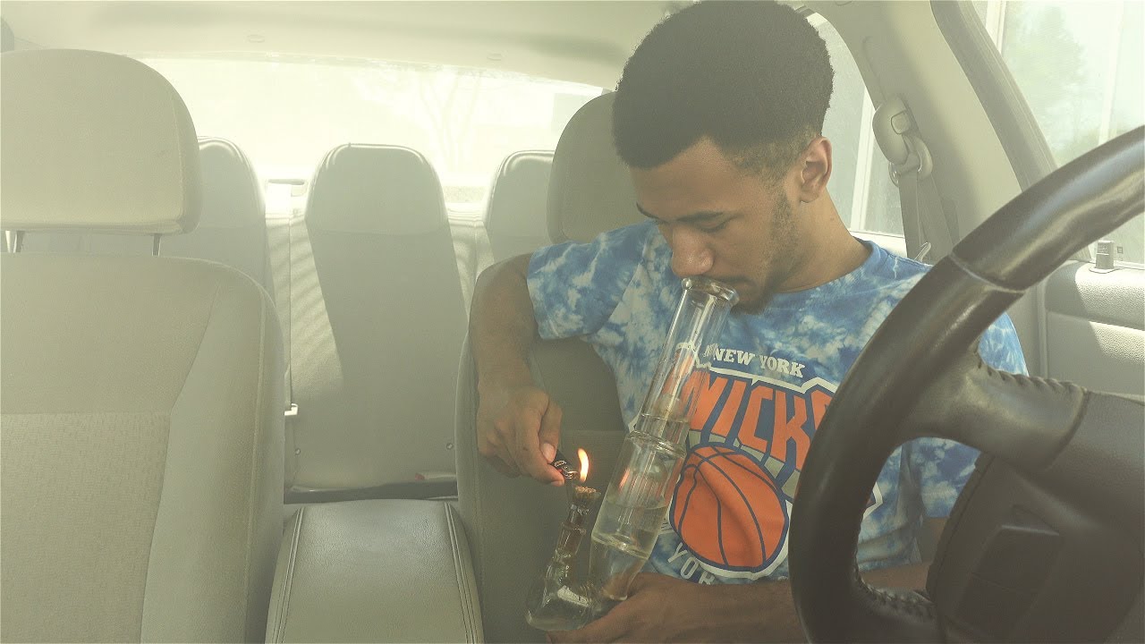 Car Hotbox Sesh | Why I Prefer Bongs 🍃