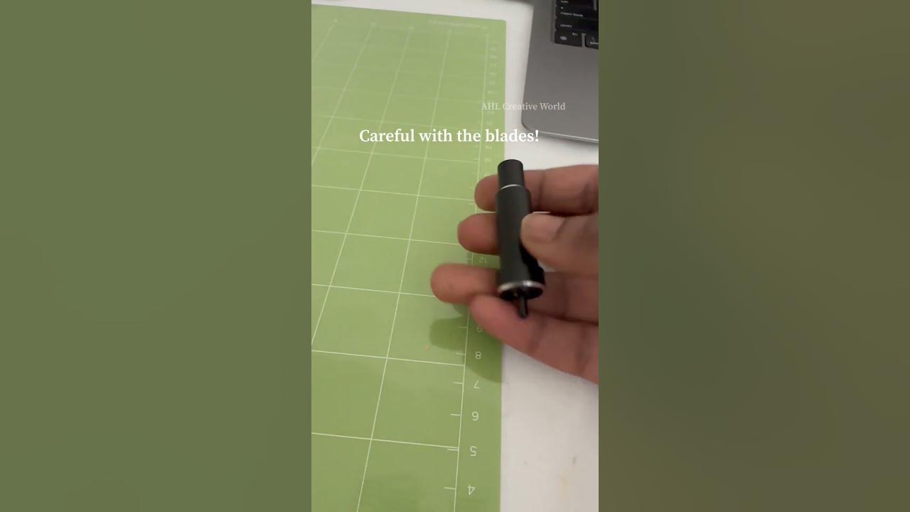 How to change blade in Cricut Maker and which mats to use! 