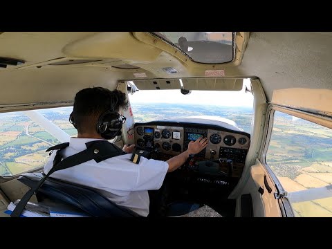 Pilot Flies Plane By Himself - Solo Landaway