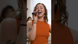Manuela Sánchez Goubert - Como Baila Mi Pueblo (Berklee Next)
Watch full video: https://youtu.be/j14m2n5RCXg
Como Baila Mi Pueblo is a song about celebrating community, particularly for Latin Americans who are far from their home countries and building a life in the U.S. It fosters a sense of belonging, inviting people to reconnect with their roots through the universal language of music and dance. The song also commemorates Womens Month, highlighting musicians like Cira Moser, Estefanía Núñez, and Luana Brazzan. At its heart, Como Baila Mi Pueblo is an invitation to come together, share and embrace traditions, and honor the richness of Latin American heritage, recognizing the strength found in cultural identity and community.
Featuring:
Manuela Sánchez Goubert – Voice – @manuelasanchezgb
Ciara Moser – Bass – @moserciara
Estefania Nuñez – Piano – @estefania_nunez_villamandos
Luana Brazzan – Drums – @luana_brazzan
Indira Fe Sánchez Bhajan – A. Guitar – @indirafesam21
Juan Diego Panadero – Clarinet – @juandiegopanadero
Juan Sebastián Ramírez Cubides – Congas – @juansebastian_ramirez
Valentina Garcia – Bacground vocals – @valens.music Manuela Sánchez Goubert - Como Baila Mi Pueblo (Berklee Next)