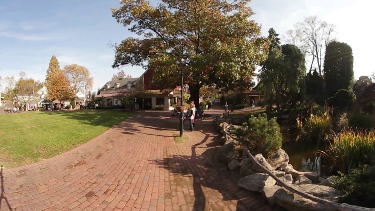 A 360 view of Peddler's Village in Bucks County