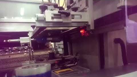 Vertical air operated semi auto screen printing machine